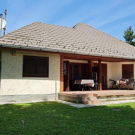 Picurka Apartman Siofok Ngoại thất bức ảnh