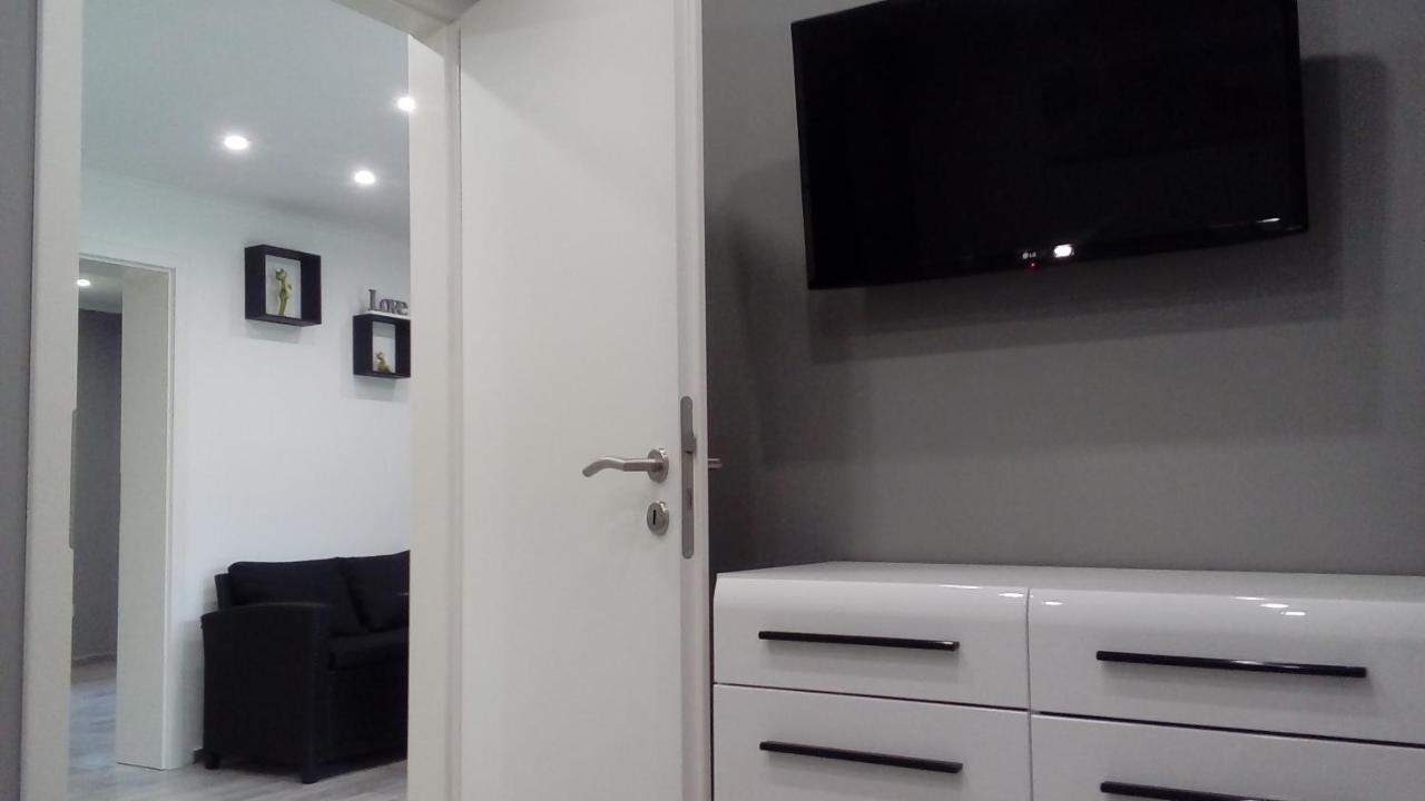 Picurka Apartman Siofok Ngoại thất bức ảnh