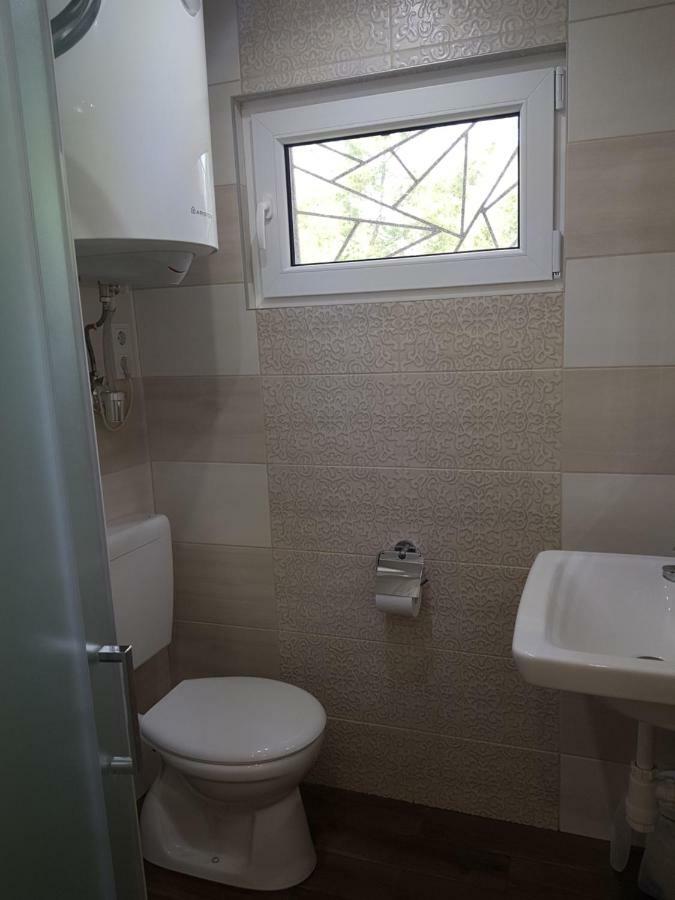 Picurka Apartman Siofok Ngoại thất bức ảnh