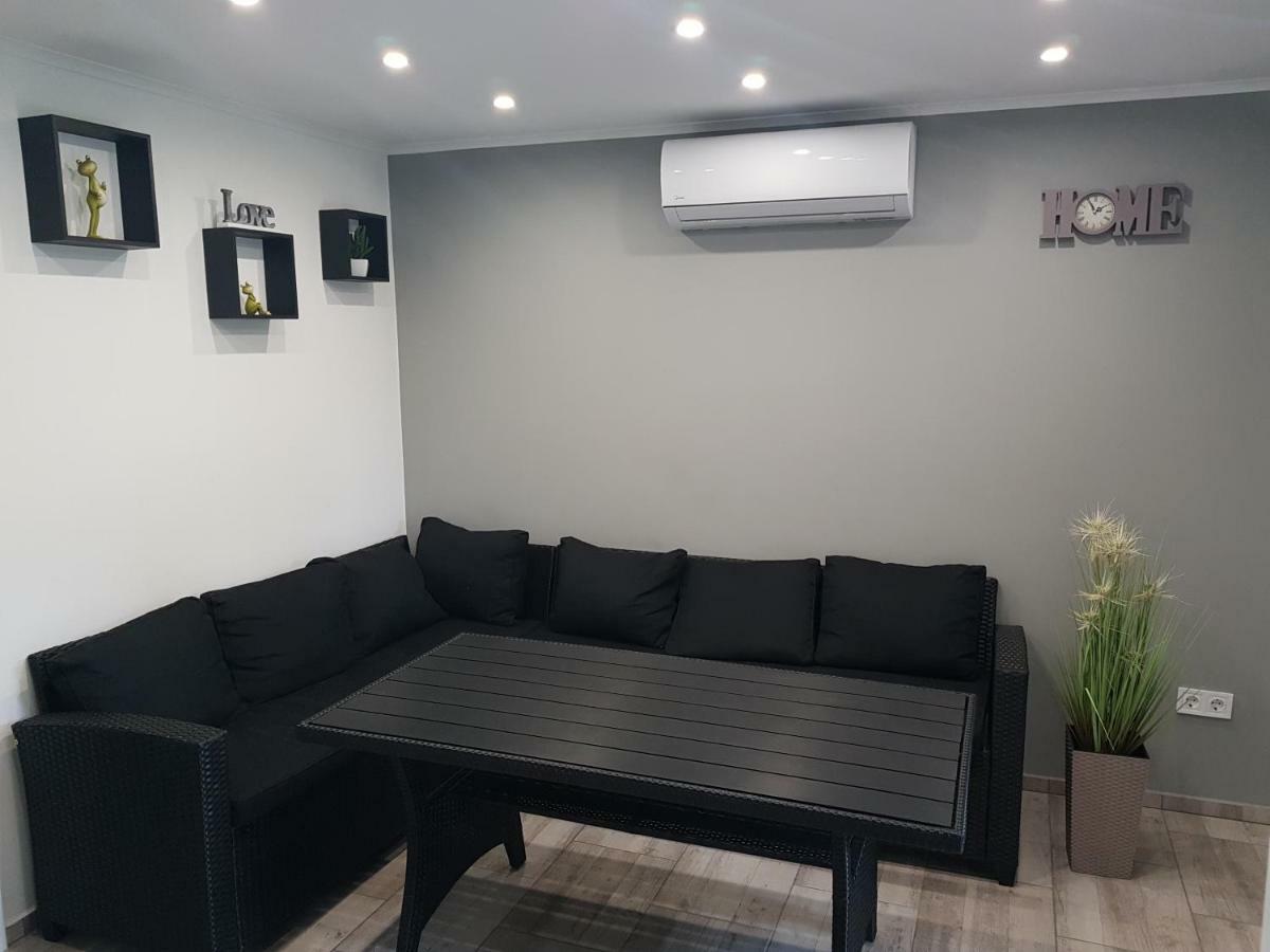 Picurka Apartman Siofok Ngoại thất bức ảnh