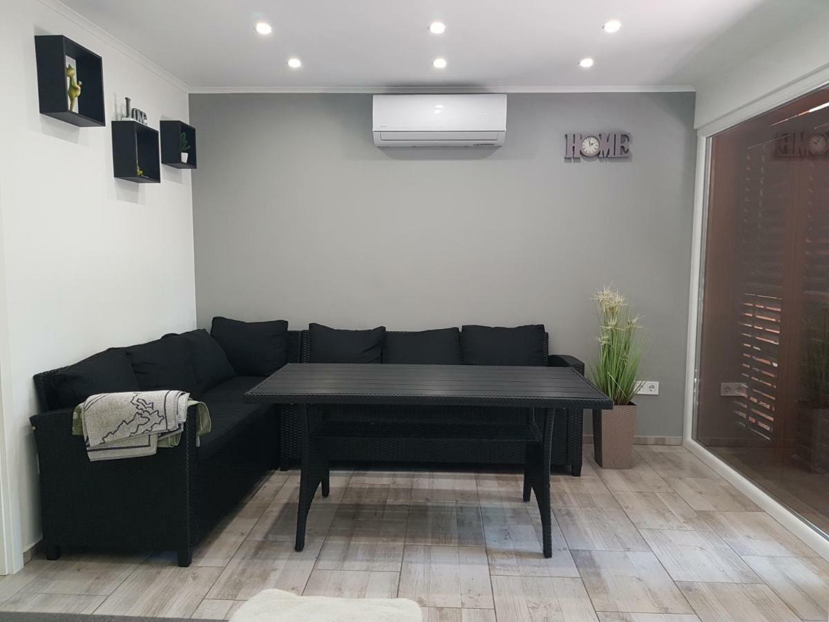 Picurka Apartman Siofok Ngoại thất bức ảnh