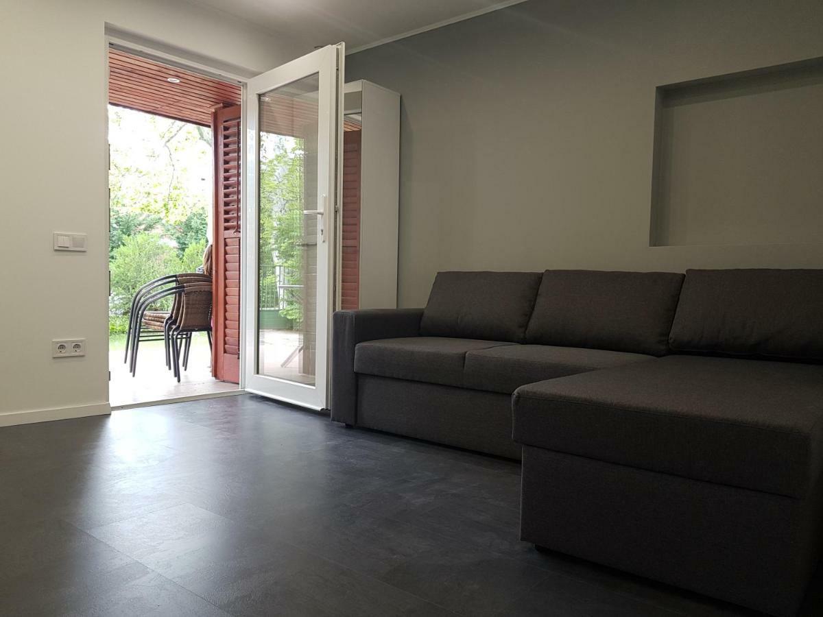 Picurka Apartman Siofok Ngoại thất bức ảnh